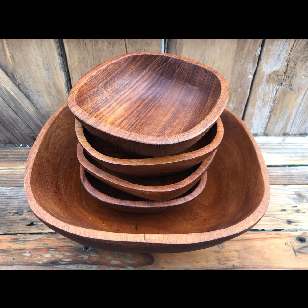 Teak wooden bowls